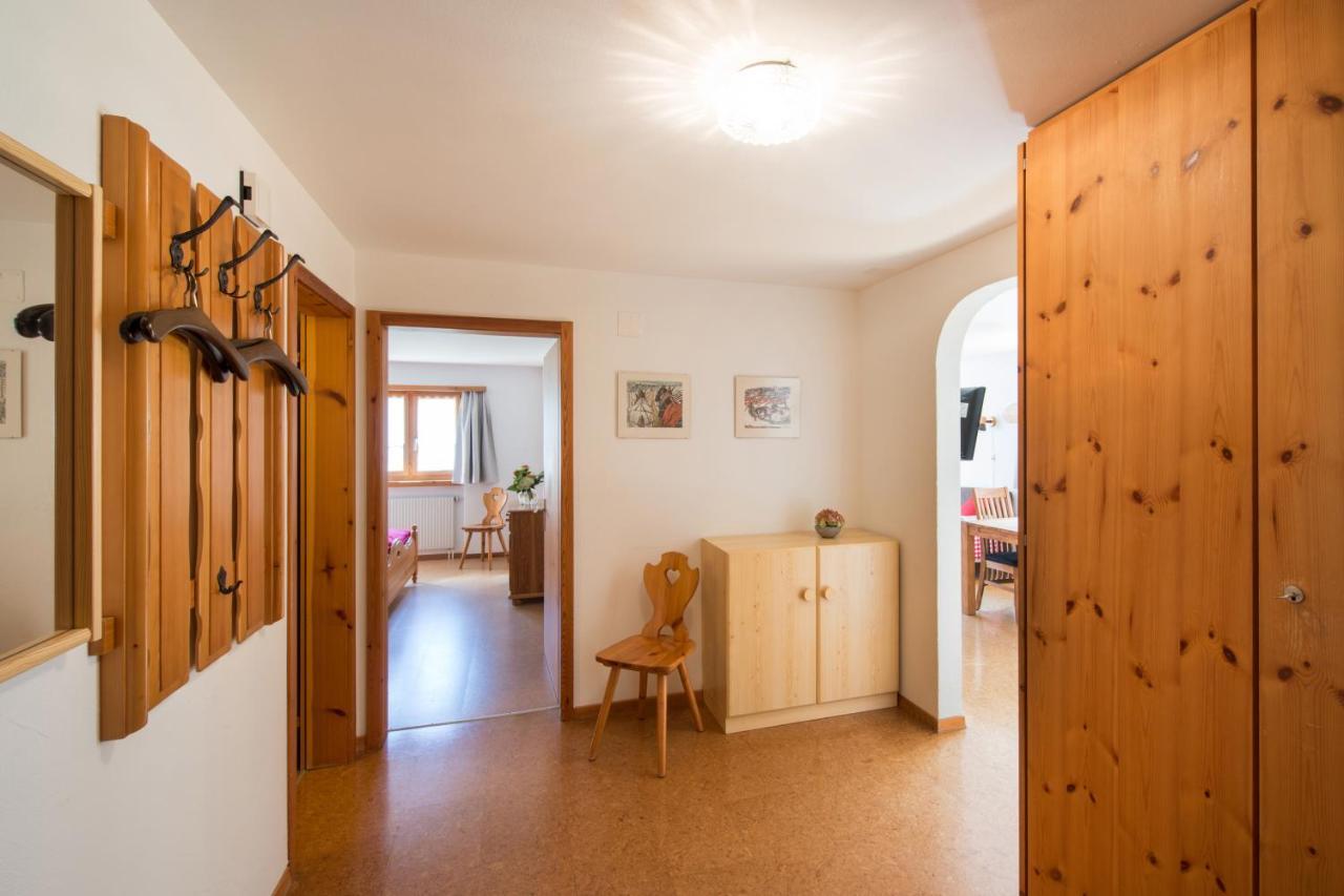 Ferienwohnungen Muntschi Andeer Cameră foto