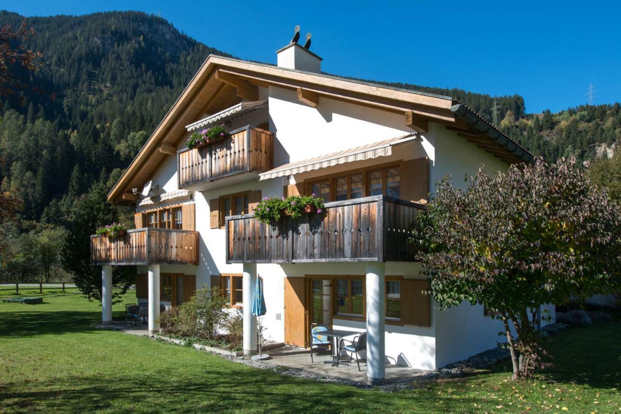 Ferienwohnungen Muntschi Andeer Exterior foto